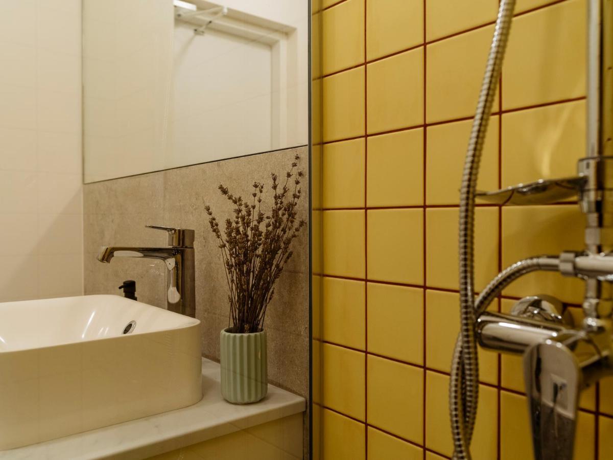 Lemon Elegant Old Town Studio ブカレスト エクステリア 写真